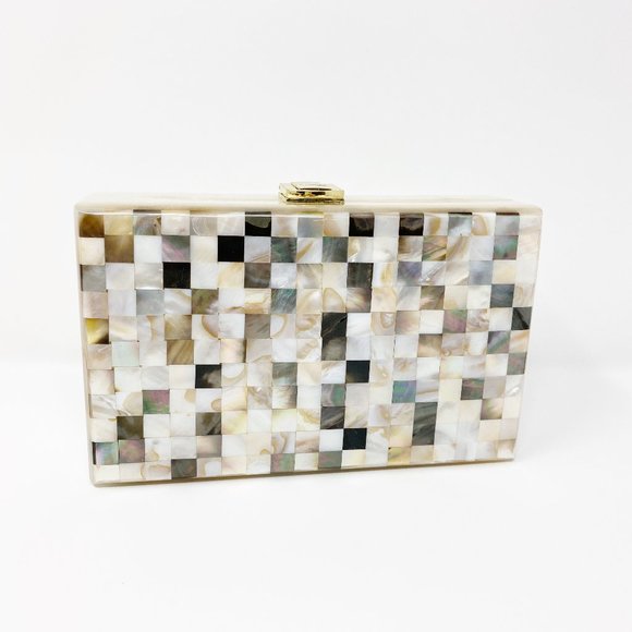 Acrylic Party Box in Shell - Picture 1 of 8